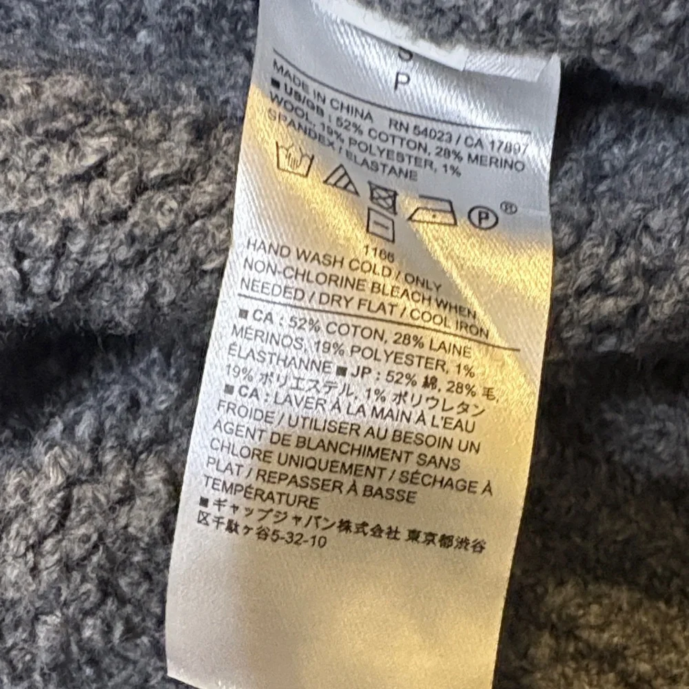 Banana Republic Charcoal Chunky Knit Pullover - Picture 6 of 6